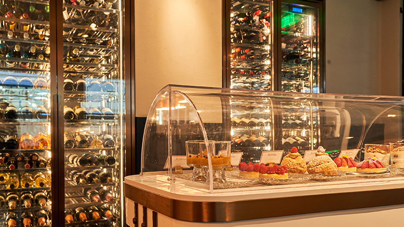 Restaurant  Environment