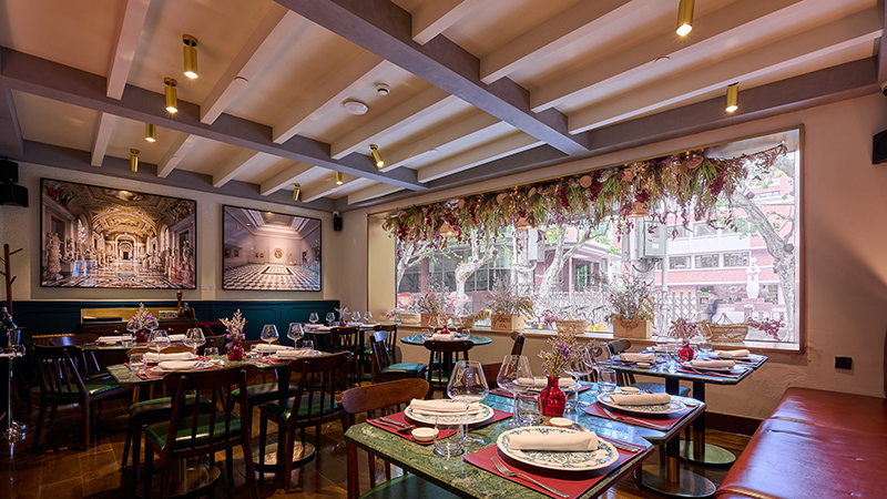 Restaurant  Environment