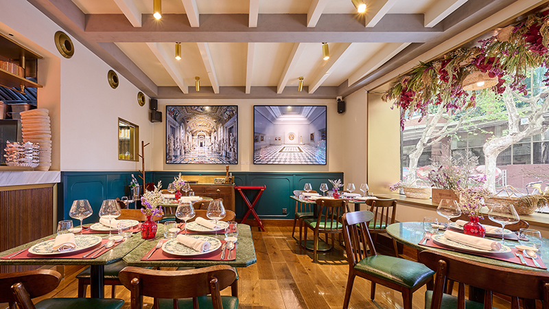 Restaurant  Environment