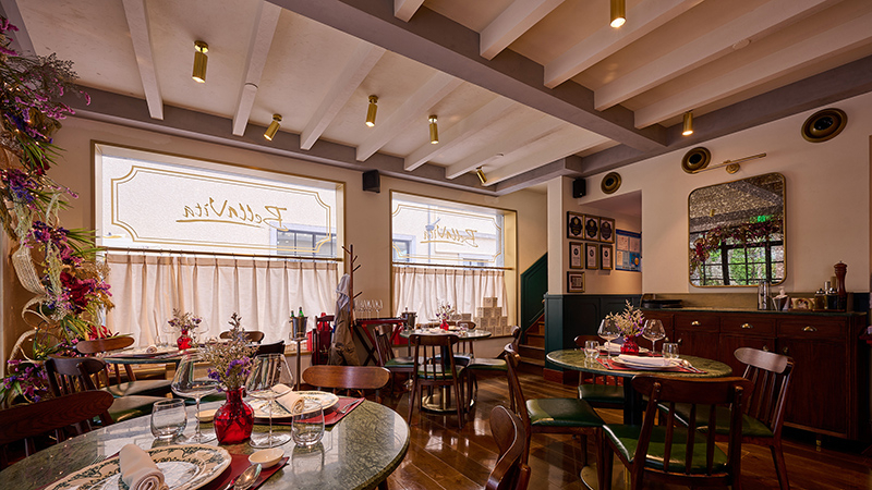 Restaurant  Environment